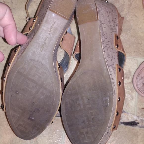 Tommy Hilfiger brown leather cork platform wedges - Picture 6 of 7